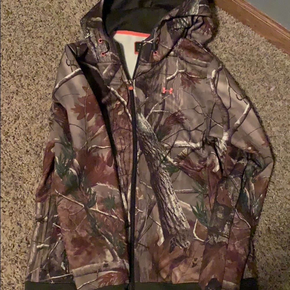Camo RealTree UnderArmour Zip up